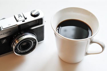 カメラとコーヒー.jpg